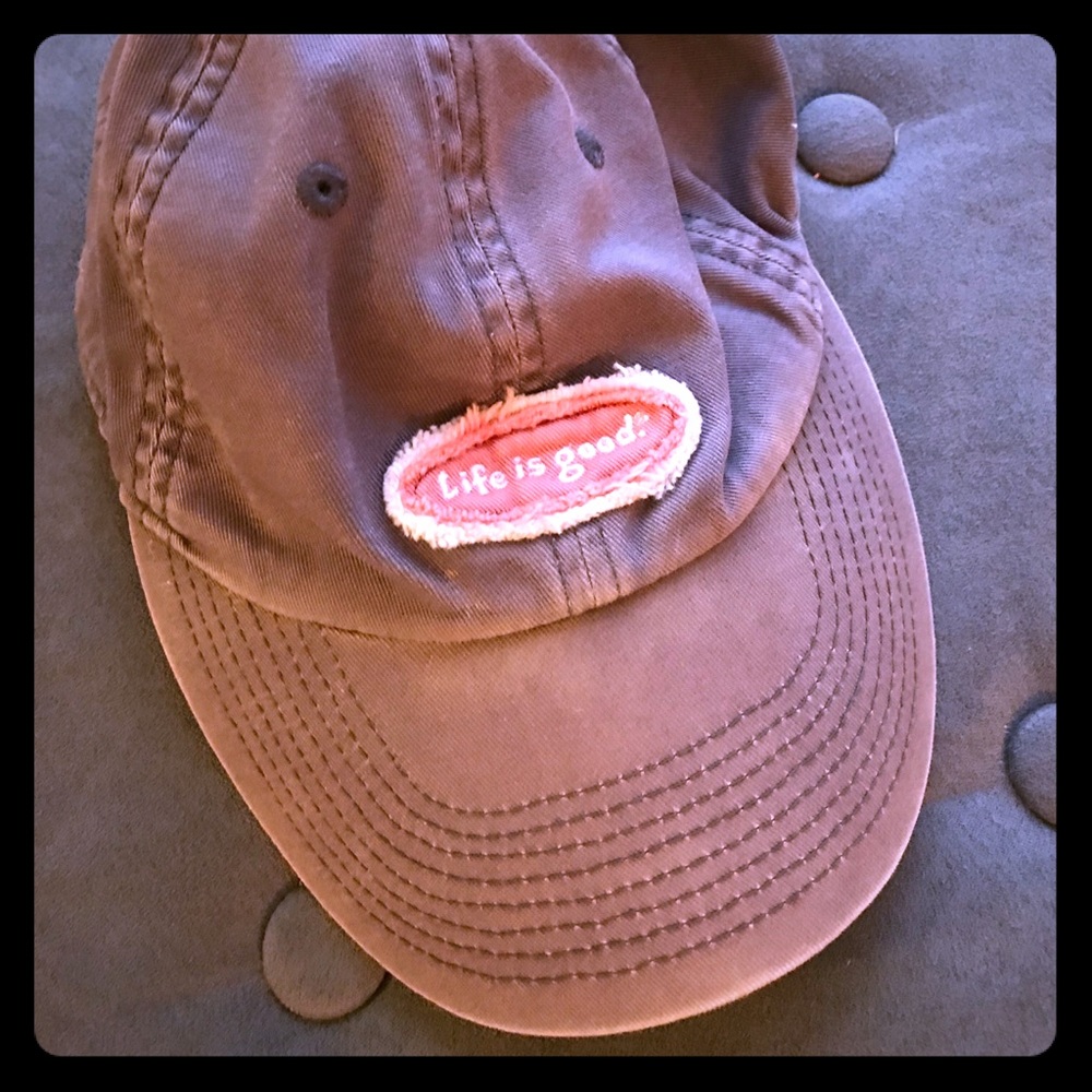 Life Is Good women’s adjustable hat